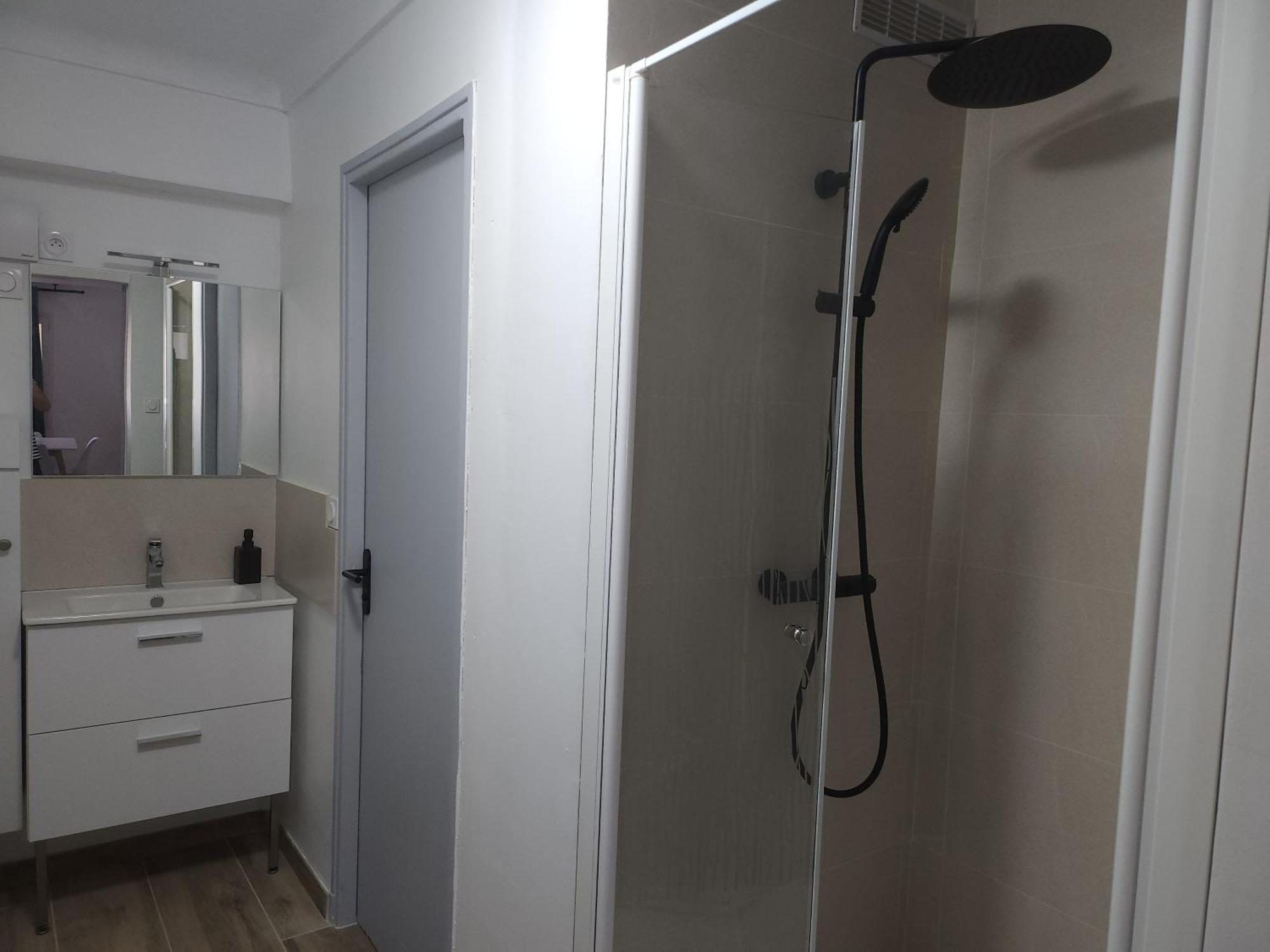 Appartement Paisible Pour 4 Personnes 몽펠리에 외부 사진