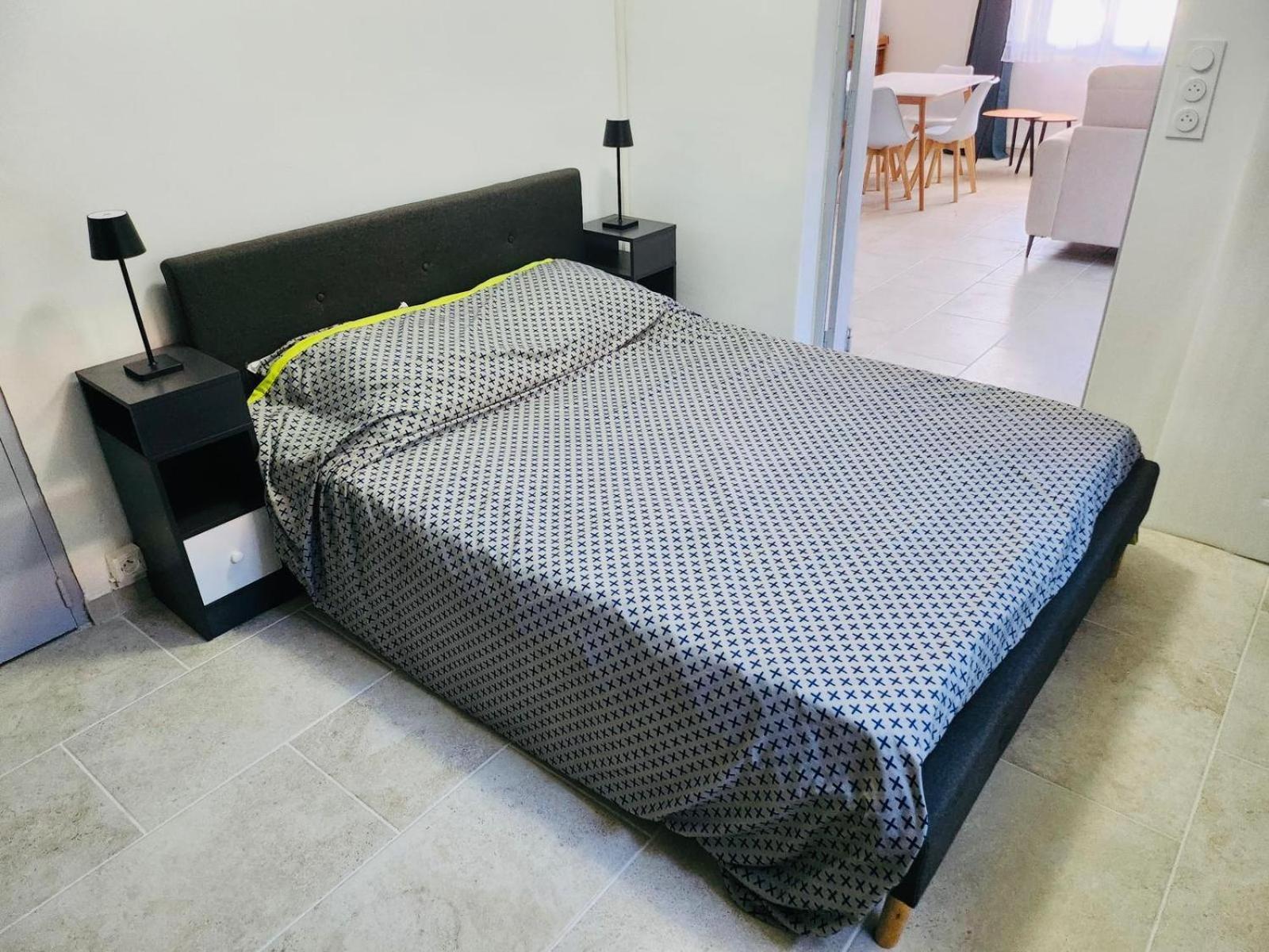 Appartement Paisible Pour 4 Personnes 몽펠리에 외부 사진
